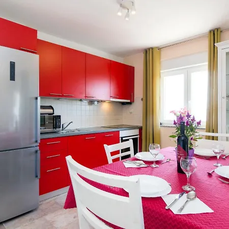 Apartman Renato By Interhome